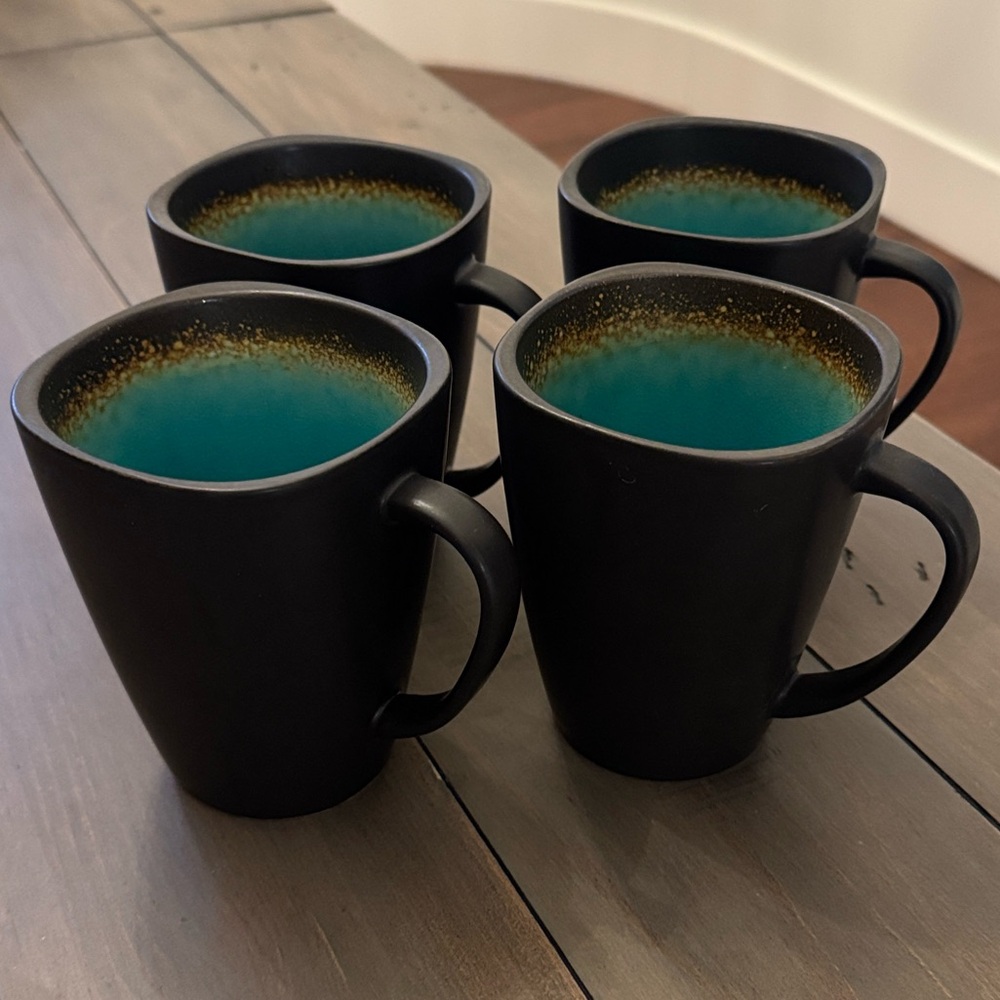 Home Trends Set of 4 Ceramic Mugs